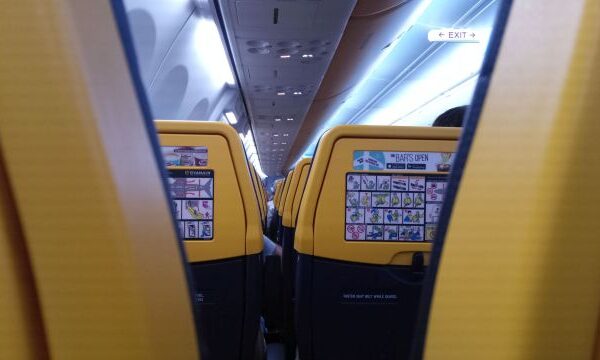 Ryanair судиться з пасажиром